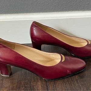Vintage Ferragamo Italian Kitten Heels size 7.5